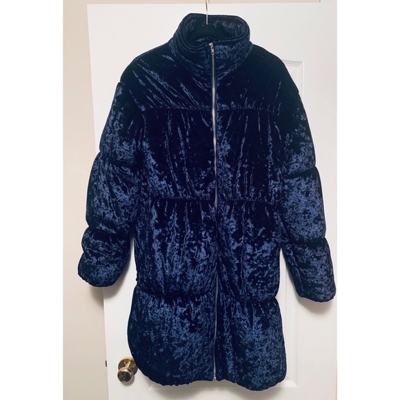 PrettyLittleThing Velvet Long Line Padded Coat - Picture 4 of 6